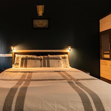 Hive Service Apartment Kojambuttúr Kültér fotó