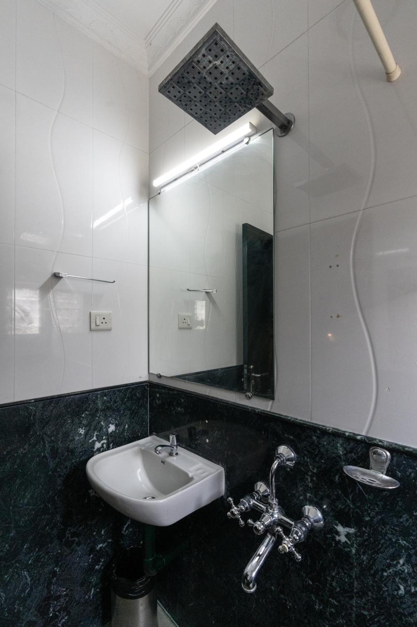 Hive Service Apartment Kojambuttúr Kültér fotó