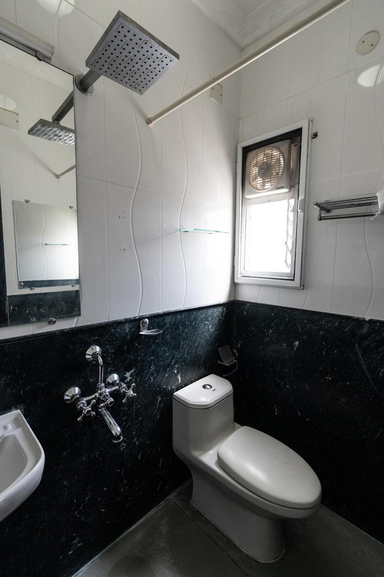 Hive Service Apartment Kojambuttúr Kültér fotó